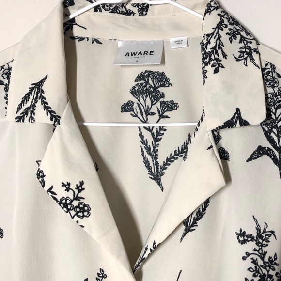 Flower print button-up blouse - Picture 4 of 4